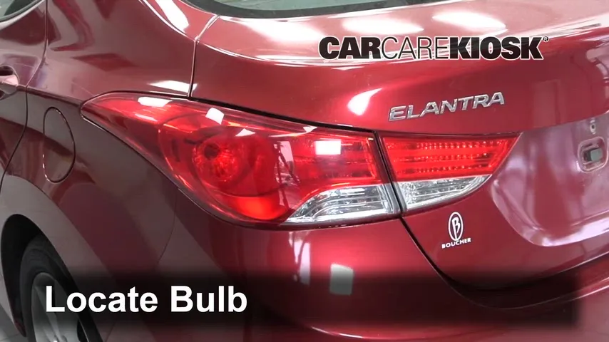 2013 Hyundai Elantra GLS 1.8L 4 Cyl. Sedan (4 Door) Luces